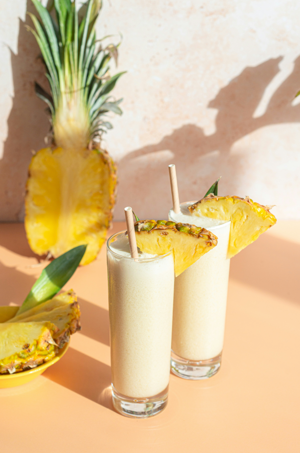 Signature Pineapple Coconut 12 oz scented candle