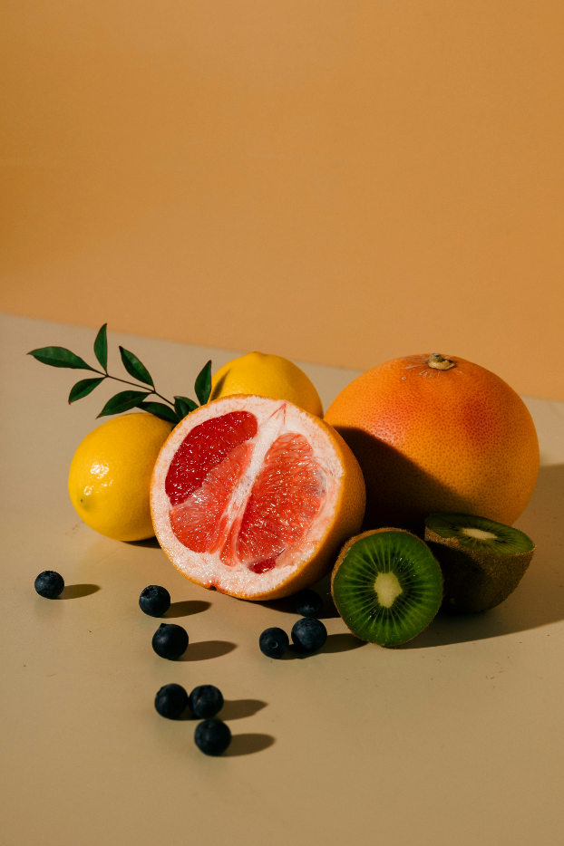 Signature Tropical Citrus 10 oz scented candle
